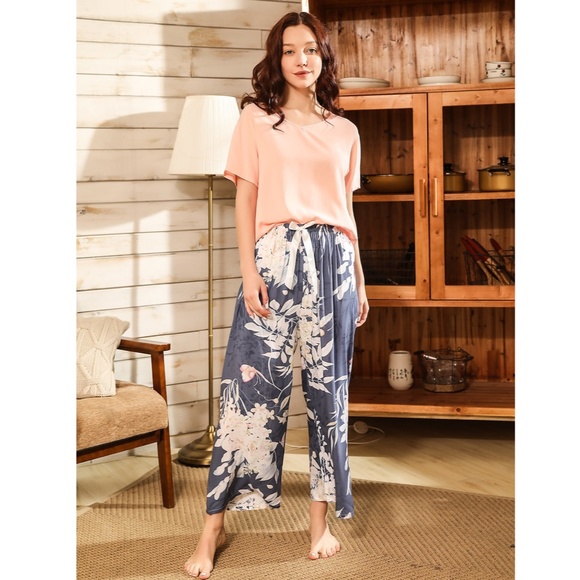 Pastel Grey & Pink Floral Pajama Set 2 Piece - Picture 2 of 7